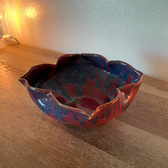 Handmade Ceramic Bowl - Picture 2 of 6